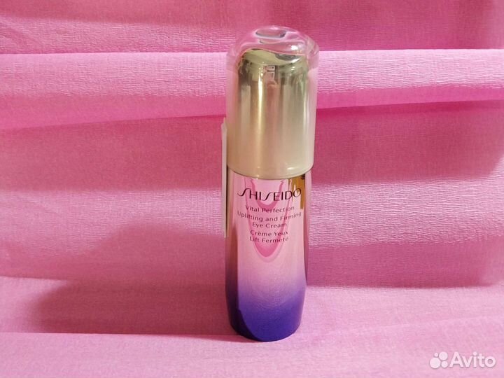 Shiseido Лифтинг-крем для кожи вокруг глаз