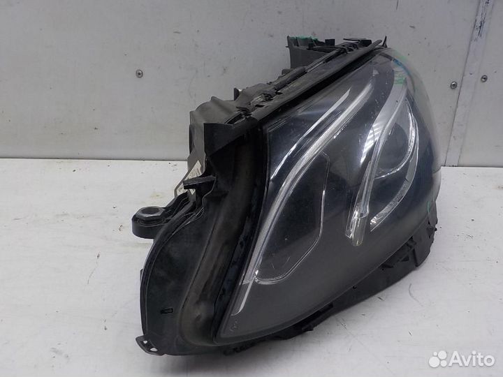 Фара левая Mercedes-Benz E-Class