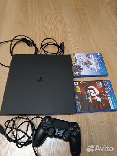 Sony PS4 slim 1tb + 2игры
