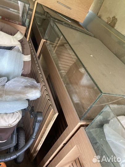 Полка витрина