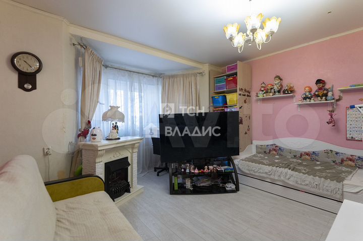 3-к. квартира, 80 м², 2/3 эт.