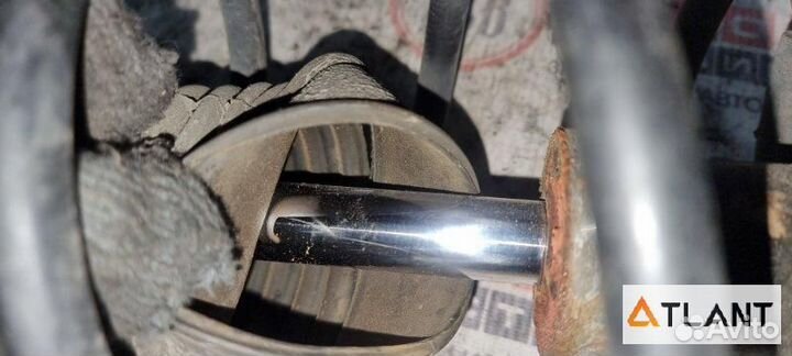 Стойка передняя правая toyota funcargo