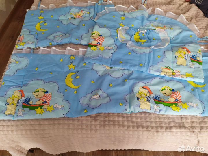 Бортики в кроватку