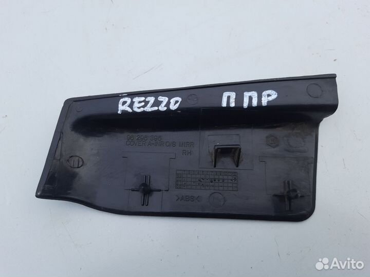 Крышка зеркала внутренняя правая Chevrolet Rezzo