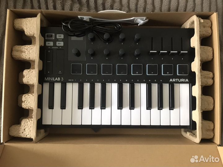 Midi клавиатура Arturia Minilab 3