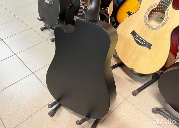 Гитара Белучи