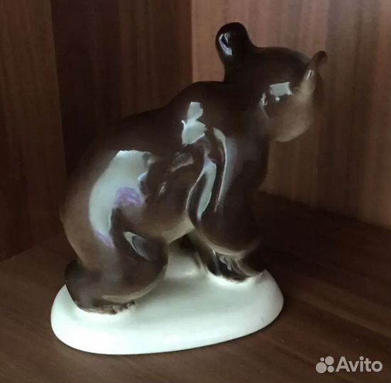 Фарфоровая статуэтка лфз медведь СССР