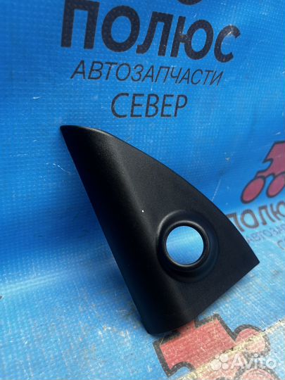 Крышка зеркала внутренняя левая Hyundai Solaris 2