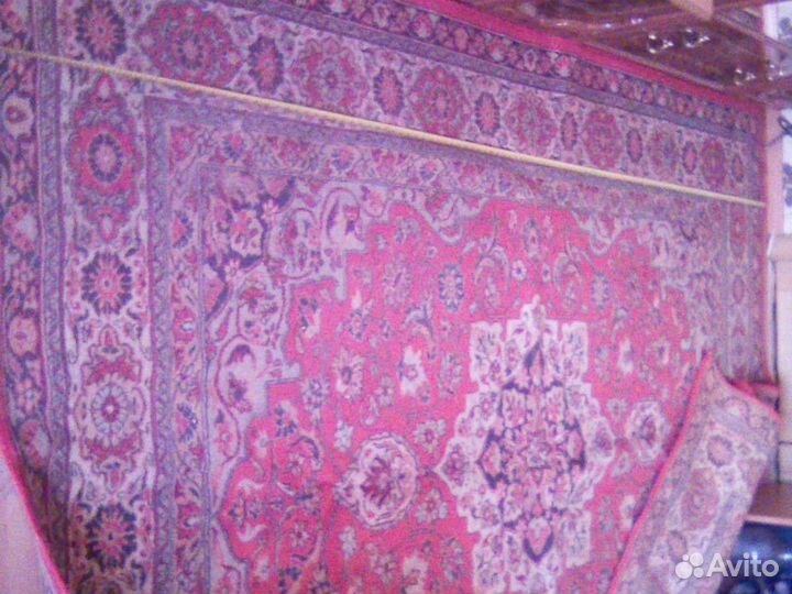 Ковер шерстяной