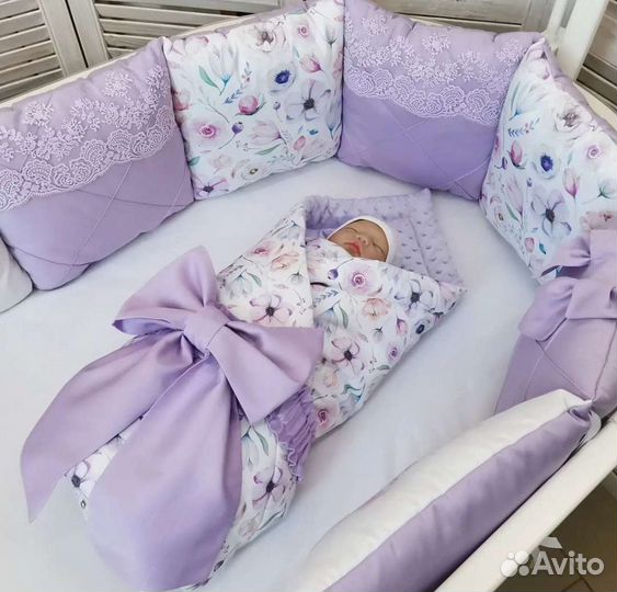 Бортики в кроватку. Косичка. Подушки