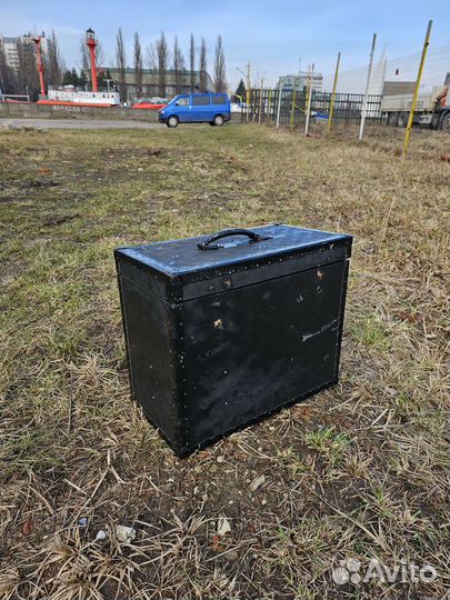 Ящик от кинопроектора Украина 5. Бесплатно подвезу