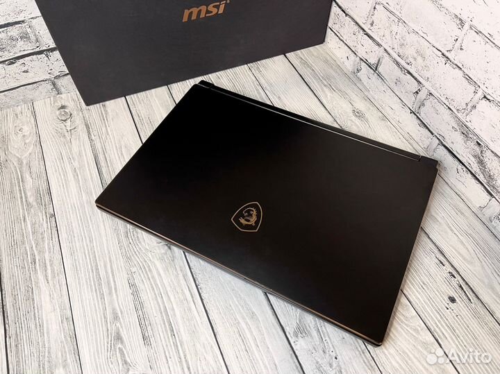 Игровой ноутбук MSI GTX8GB/144гц/i7/512/16