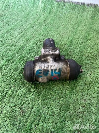 Тормозной цилиндр задний Nissan Bluebird EU14