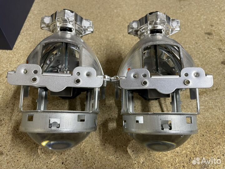 Продам ксеноновые линзы на lexus rx 2013