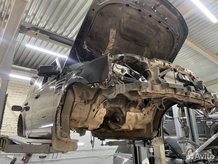 В разборе Land Rover Range Rover Sport L320 5.0