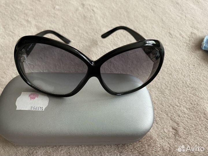 Солнцезащитные очки