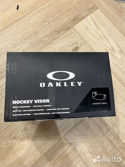 Визор хоккейный oakley