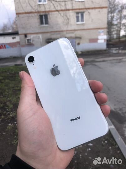 iPhone Xr, 64 ГБ