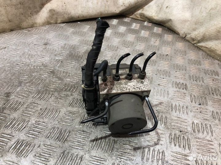 Блок ABS Nissan Teana J32 VQ25DE 2008