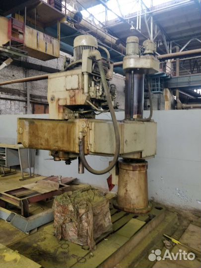 Радиально сверлильный станок 2н55
