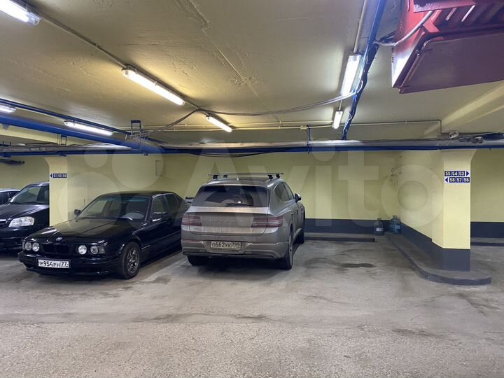 Машиноместо, 13 м²