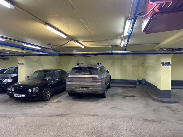 Машиноместо, 13 м²