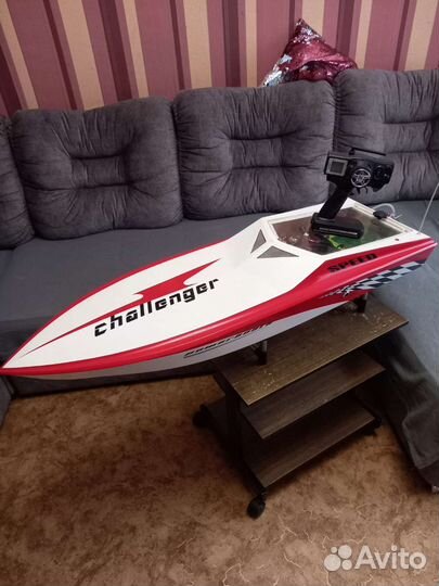 Радиоуправляемый катер на бензине