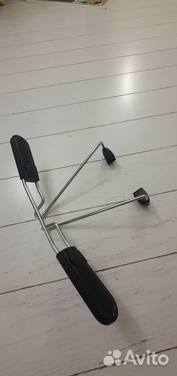 Автомобильная вешалка