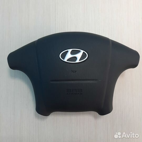 Крышка в руль airbag на Hyundai Sonata 5