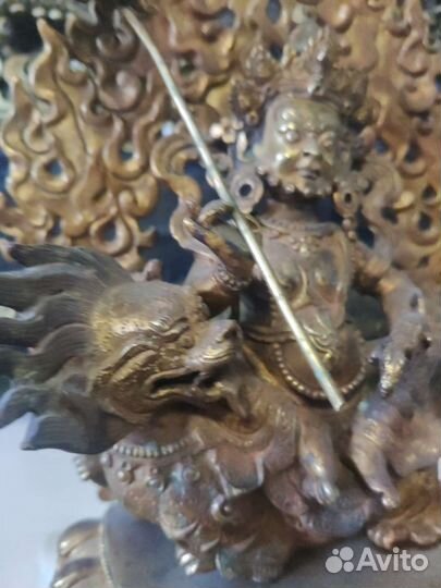 Кубера на льве (Вайшравана) медный сплав, позолота