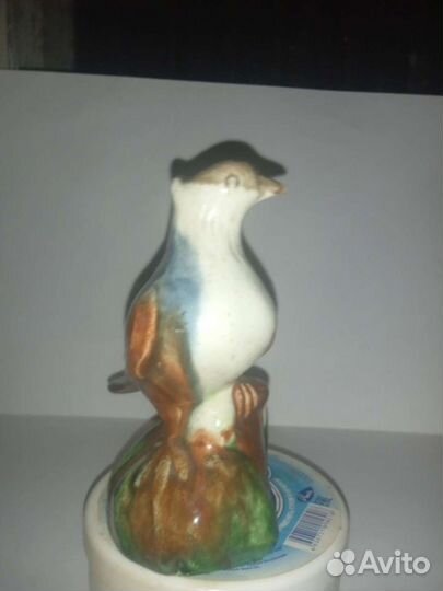 Птица статуэтка фарфоравая