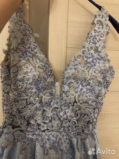 Платье вечернее