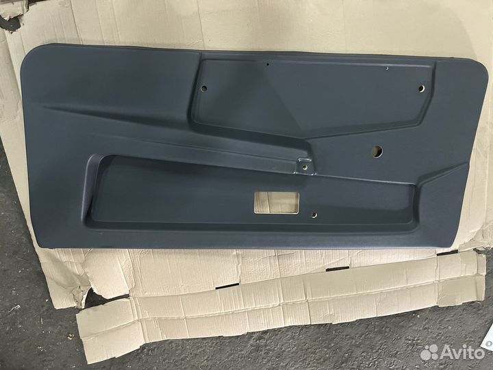 Обивка передней двери правая ваз 2108/2113