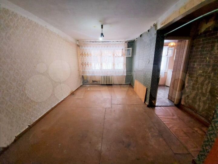 1-к. квартира, 32 м², 1/4 эт.