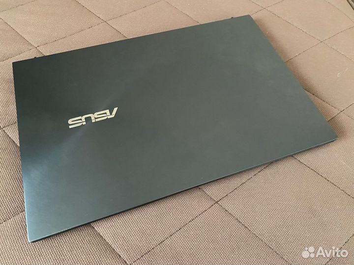 Ноутбук asus Zenbook Pro 15