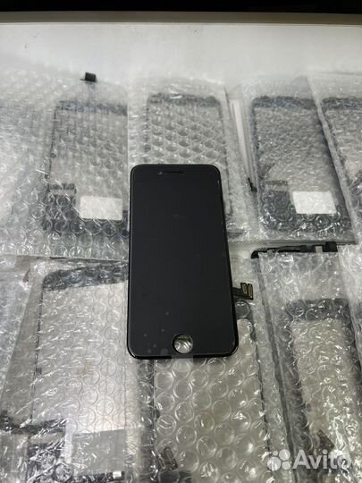 Экраны iPhone 7, iPhone 8
