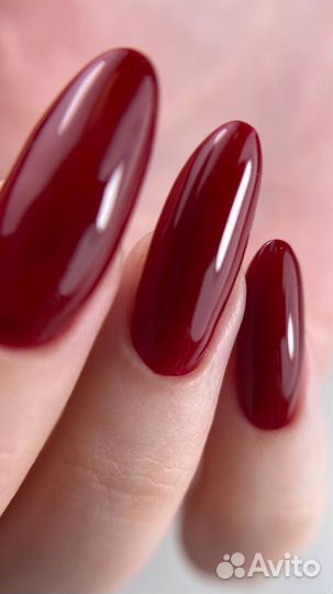 Нужна модель на маникюр