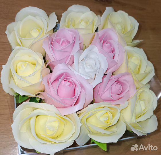 Композиция из мыльных роз