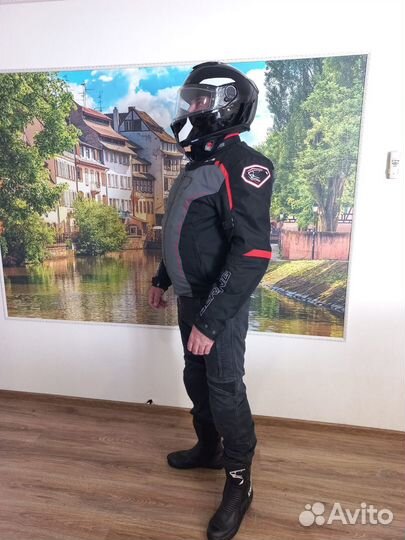 Мотоэкипировка мужская спортбайк