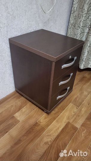 Тумба выкатная