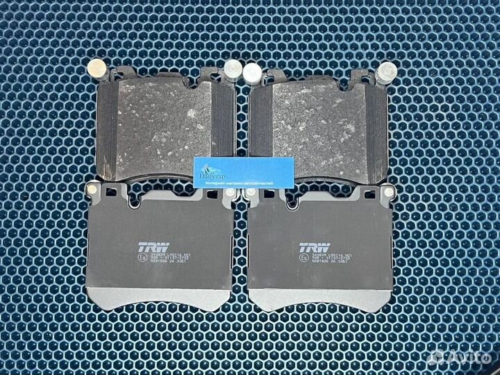 GDB1826 TRW Колодки тормозные передние BMW X5 F15