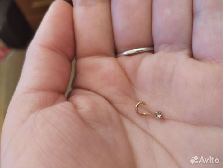 Серьга для пирсинга в нос золото