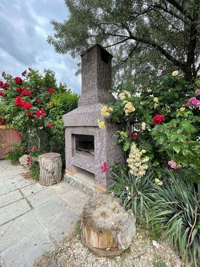 Дом 100 м² на участке 1 сот.