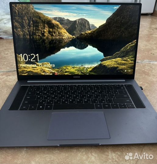 Honor magicbook pro 16