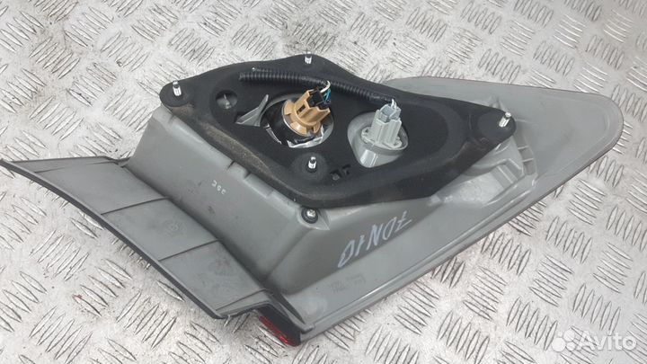 Фонарь задний правый Toyota Camry XV50 2013