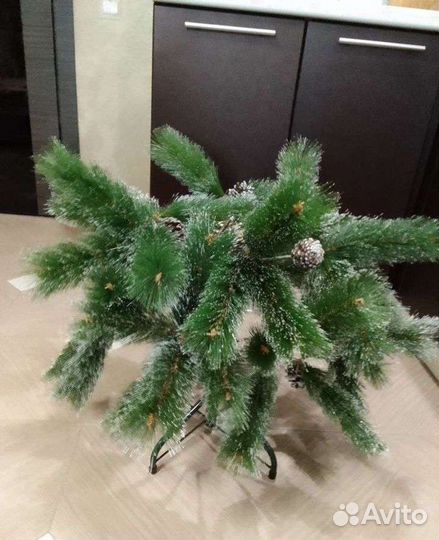 Елка искусственная