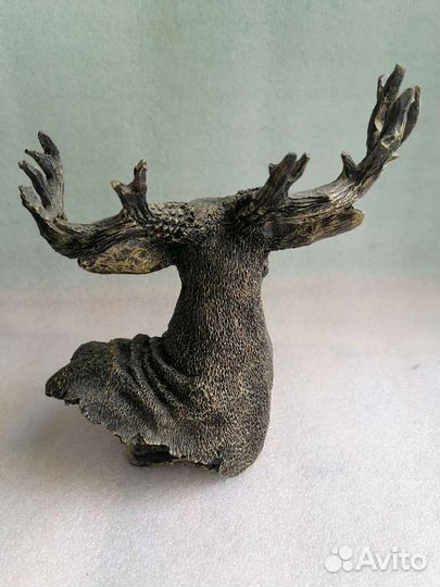 Олень сувенир искусственный камень под бронзу