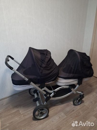 Коляска для двойни