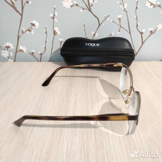 Новые очки для зрения Vogue -4.0