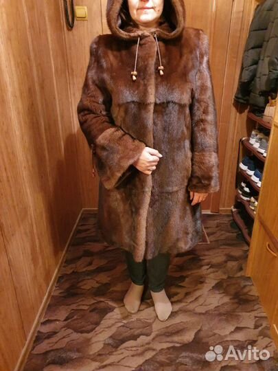 Шуба норковая р.46-48 б/у